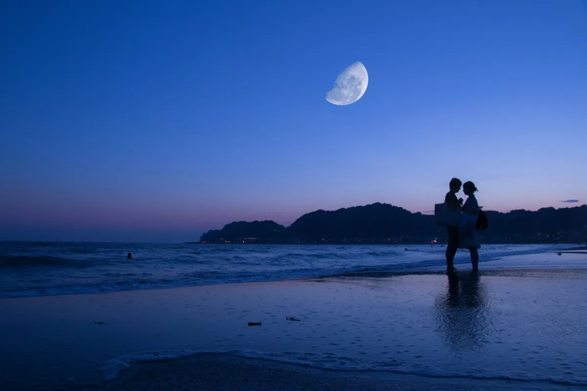 Planning a romantic getaway? Explore the best honeymoon destinations in Sri Lanka. From Ella's misty tea hills to golden beaches, book an all-inclusive tour